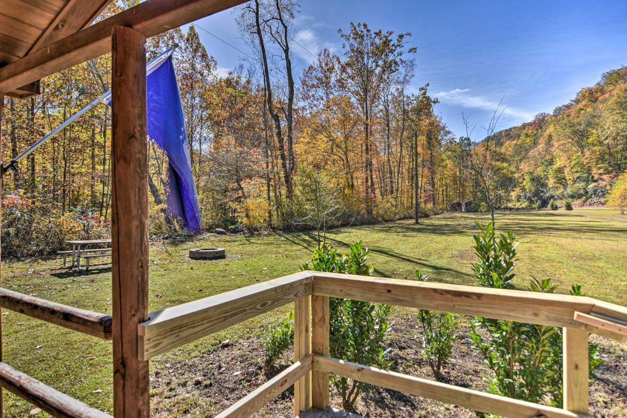 Pet-Friendly Cabin With Fire Pit And River Access! Parsons 외부 사진